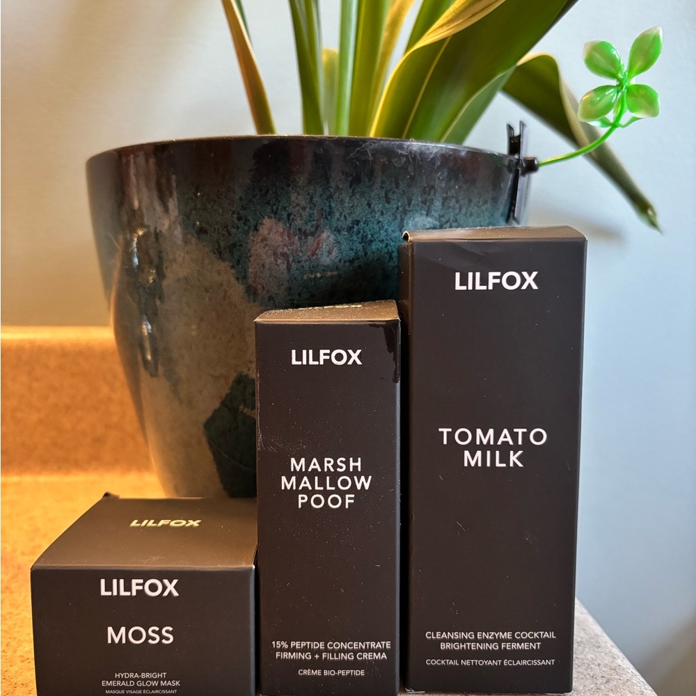 Likfox Tomato Milk & Marshmallow Poof & Moss